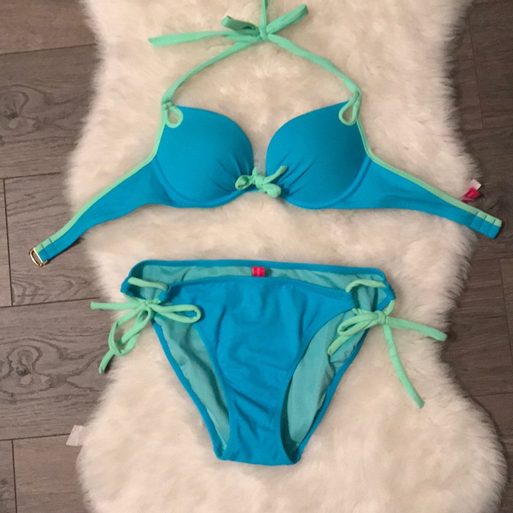 Victoria secret bikini set